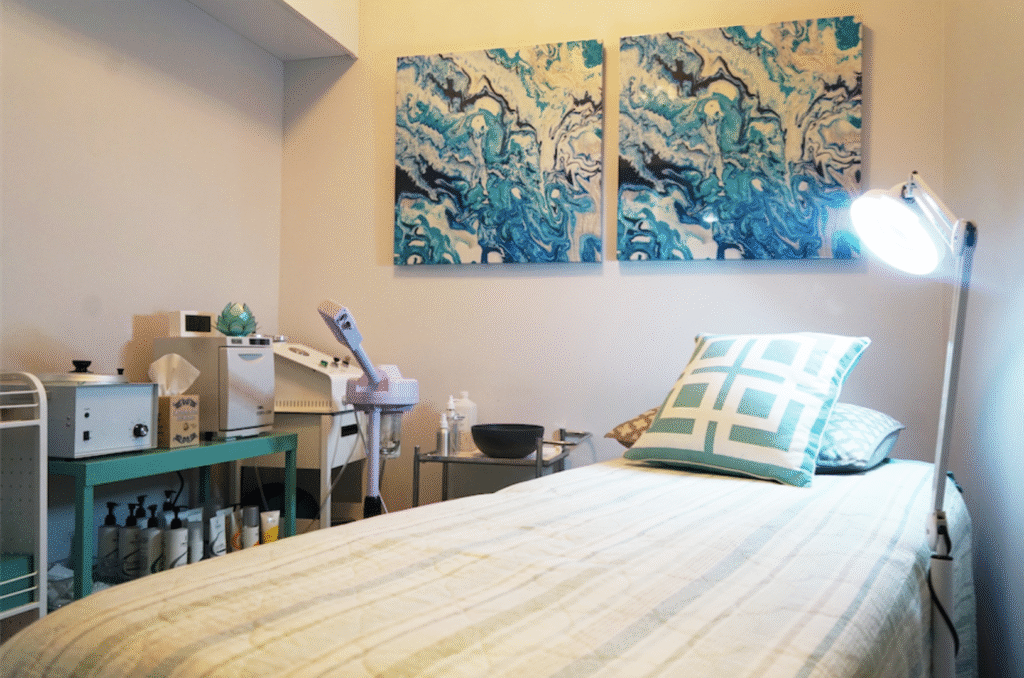 Best nail salon in Thousand Oaks