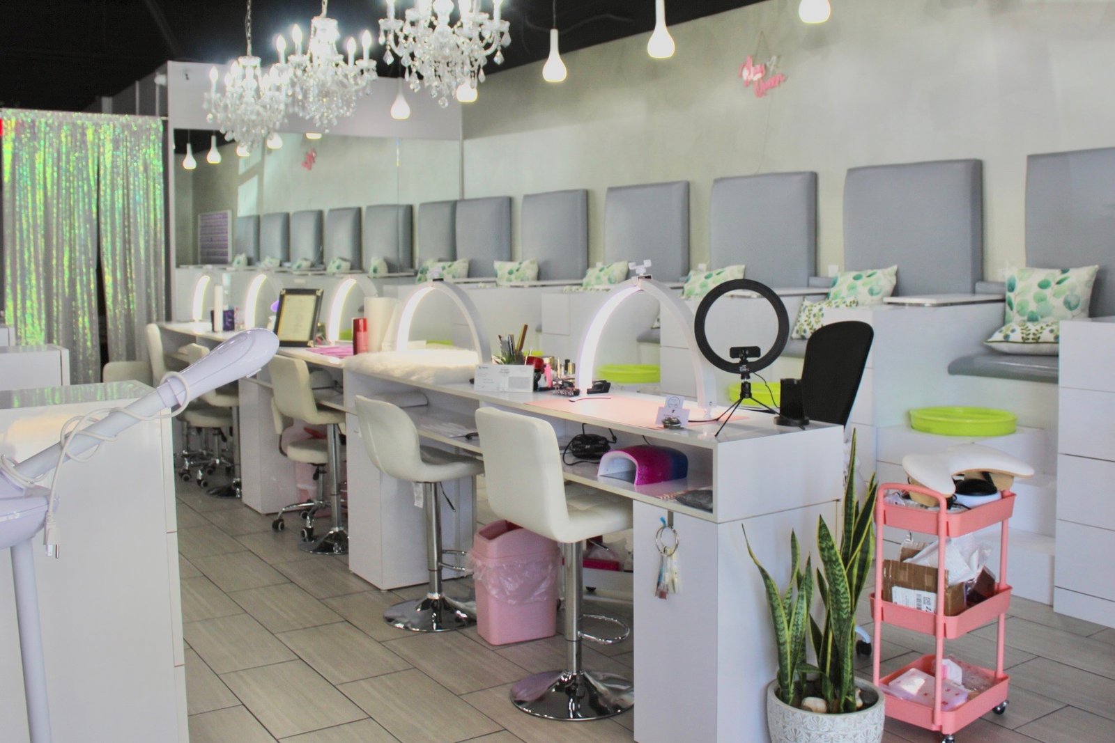 Best nail salon in Newbury Park